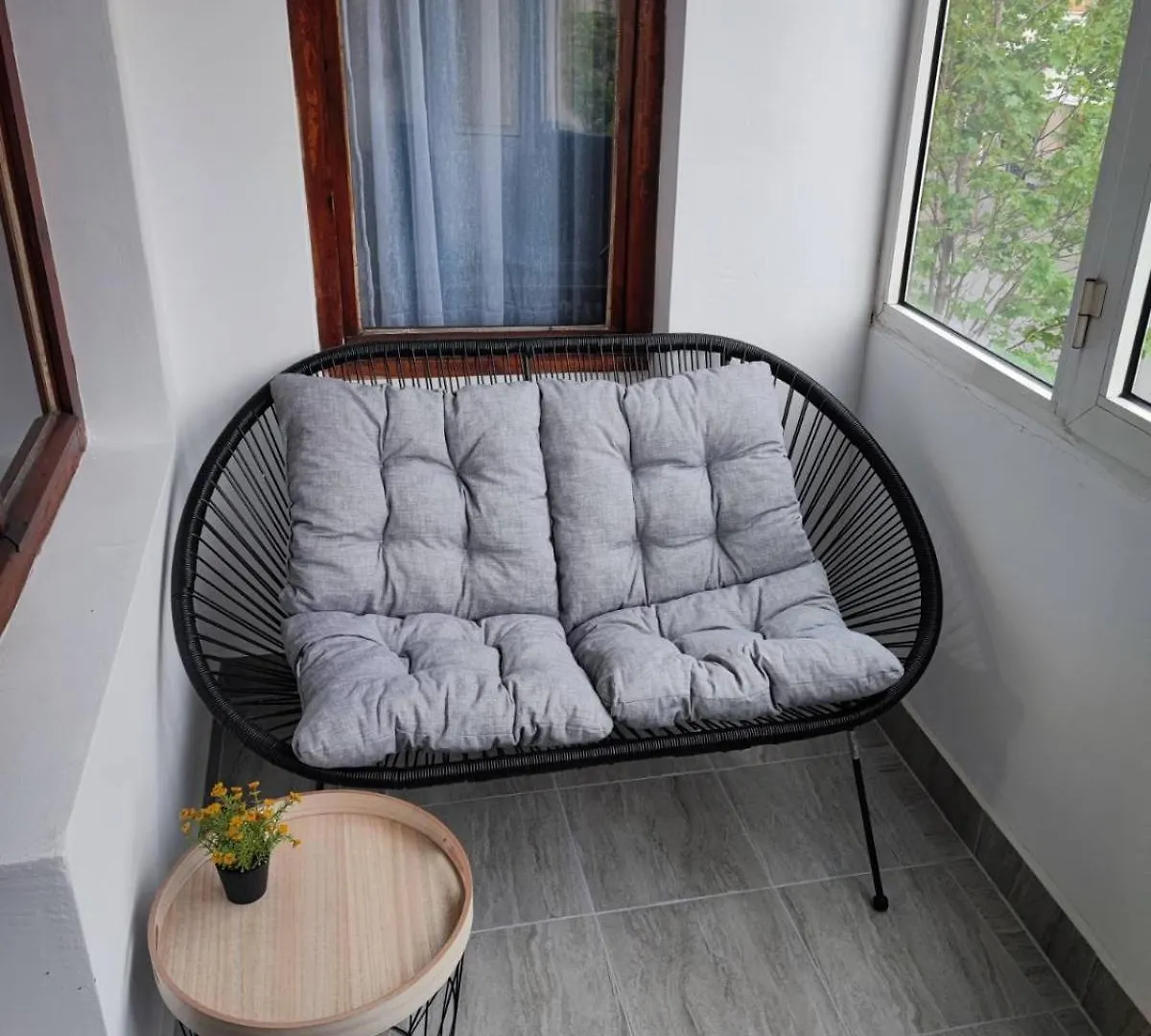 Апартамент Деси Burgas City Apartment
